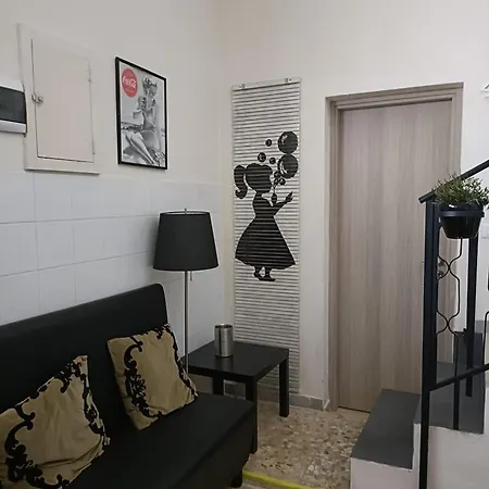 Casa In Pieno Centro Storico Vicino Ostuni E La Riserva Di Torre Quaceto Guest house *
