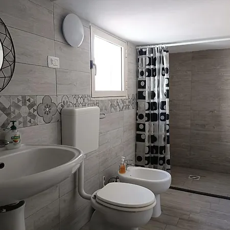 Casa In Pieno Centro Storico Vicino Ostuni E La Riserva Di Torre Quaceto *